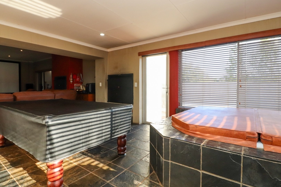 4 Bedroom Property for Sale in Wilkoppies North West